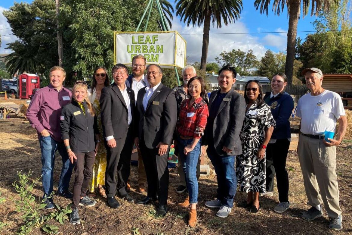 Nonprofit holds grand opening for Urban Farm Nonprofit holds grand opening for Urban Farm