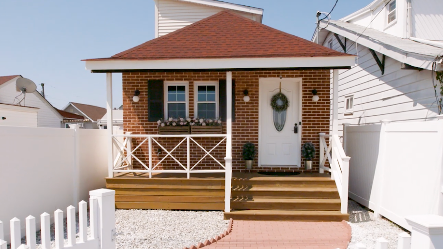 rocking chair and pot of lavender.