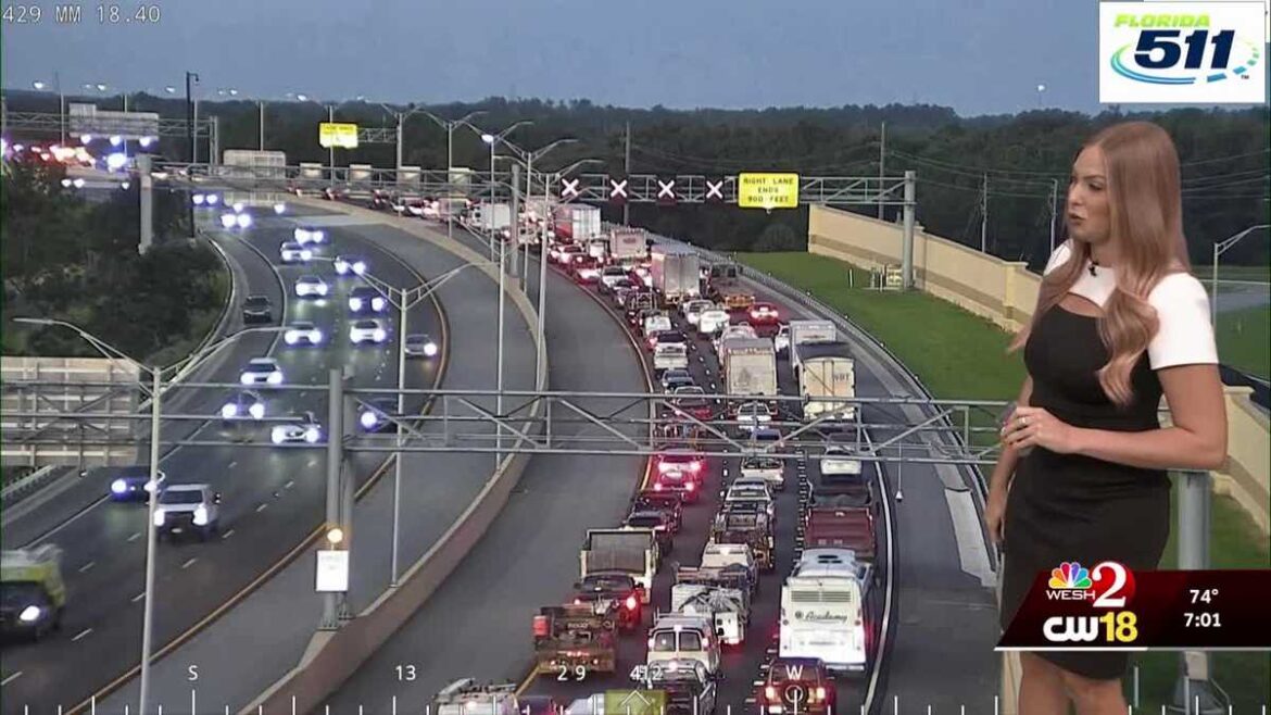 Crash shuts down SR-429 southbound in Winter Garden Crash shuts down SR-429 southbound in Winter Garden