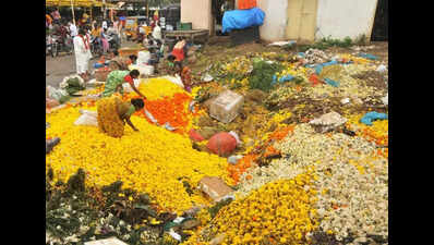 Flowers in full bloom, but profits wither at city flower markets