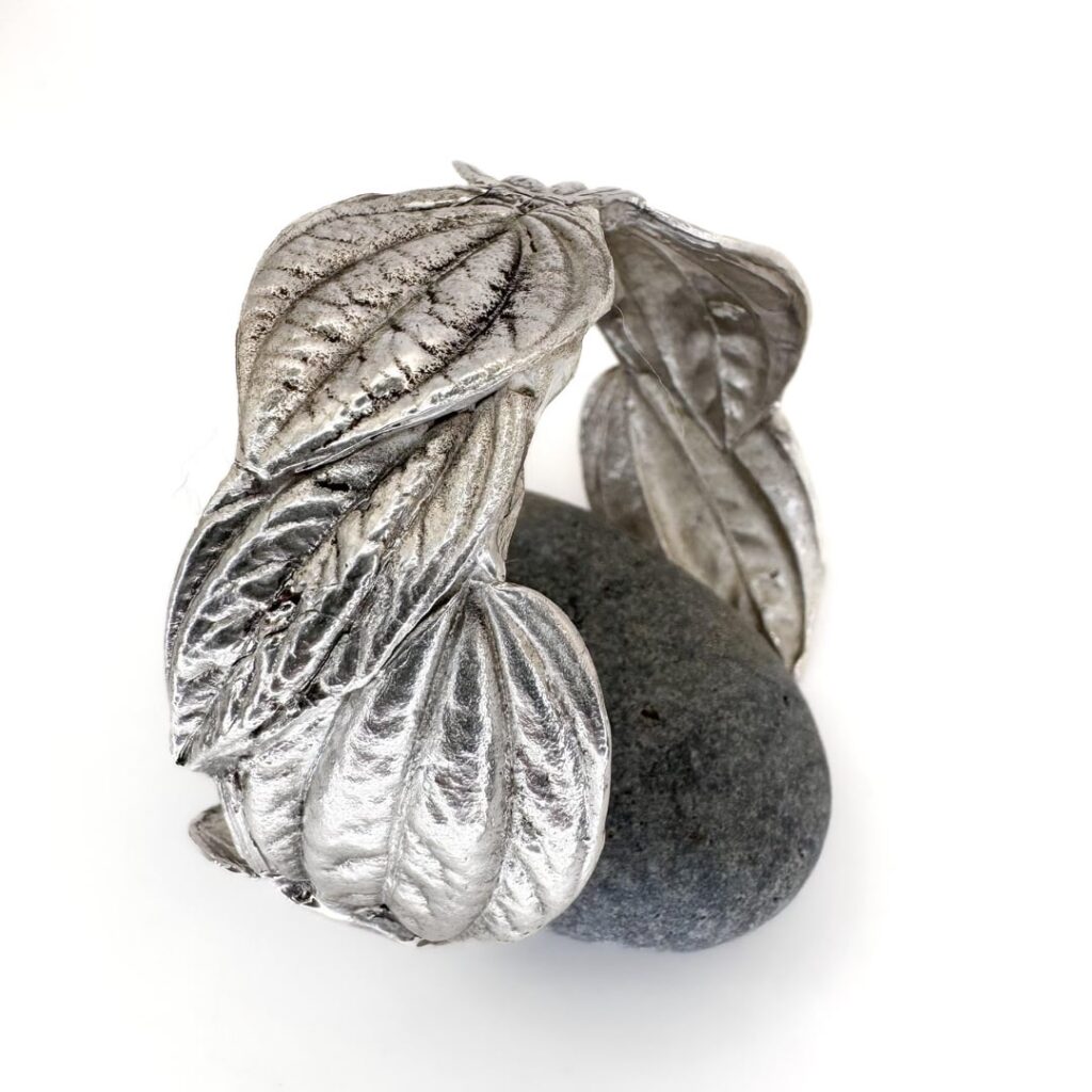 I turned my peperomia into a bracelet