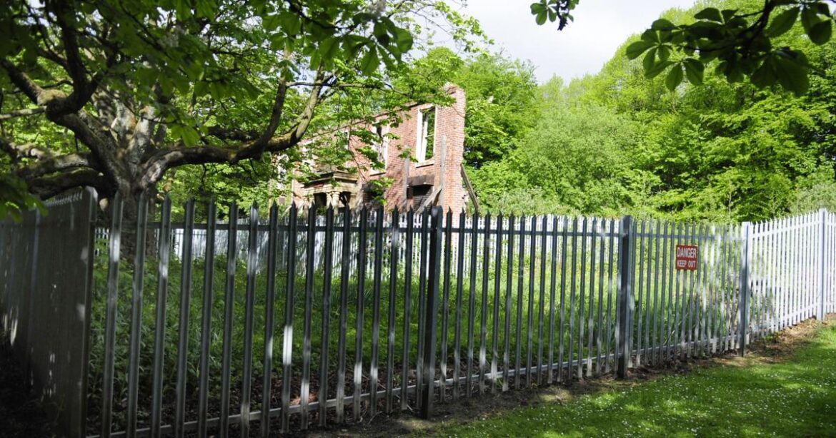 Whitefield event to shape Old Town Hall Gardens’ future Whitefield event to shape Old Town Hall Gardens' future