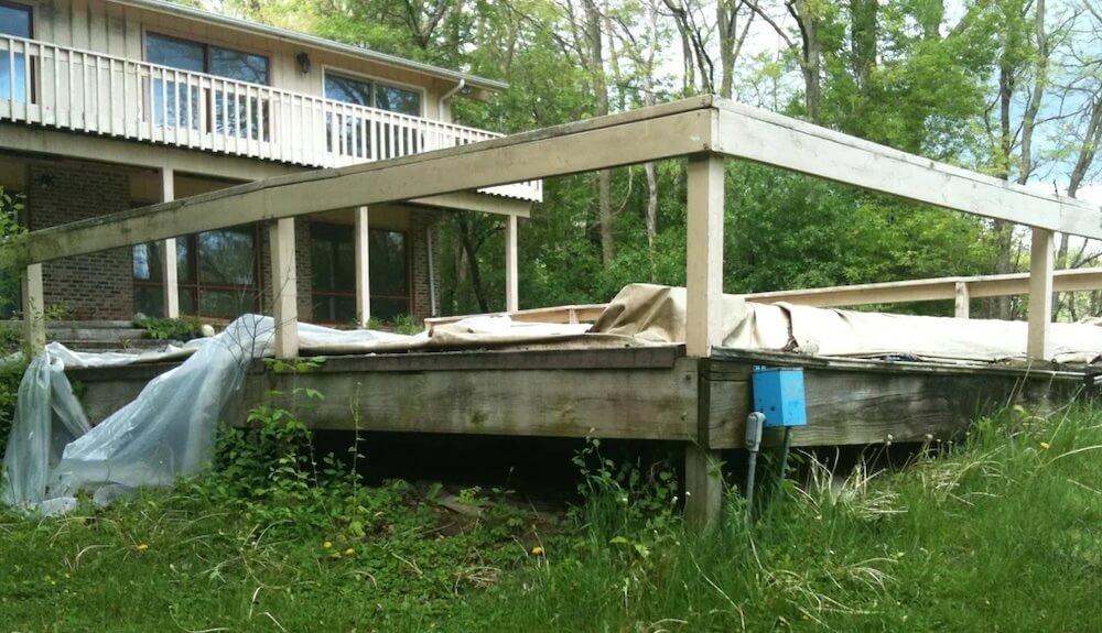 One homeowner shared their drastic transformation of the house to the r/Gardening subreddit, revealing their beautifully restored property.