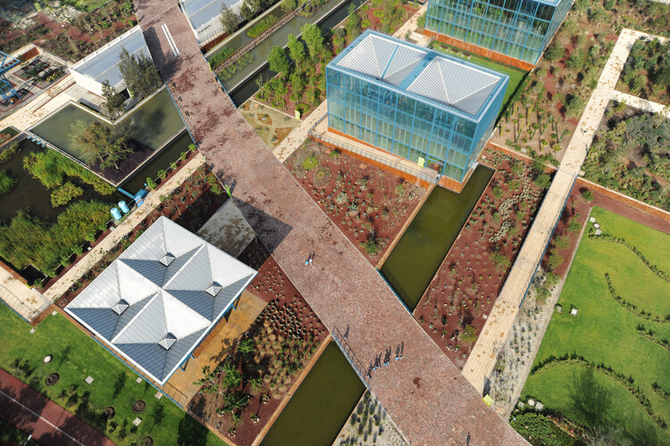 Mexican Architect Mario Schjetnan and Grupo de Diseño Urbano Awarded the 2025 Oberlander Prize for Landscape Architecture - Image 5 of 12