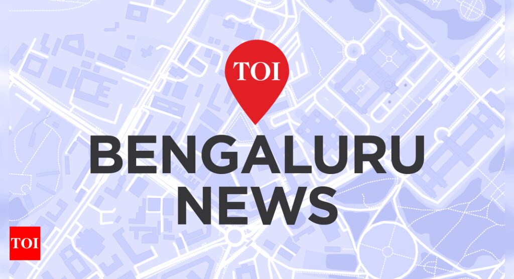 Oversupply leading to dumping of flowers by roadside outside Bengaluru | Bengaluru News Oversupply leading to dumping of flowers by roadside outside Bengaluru | Bengaluru News