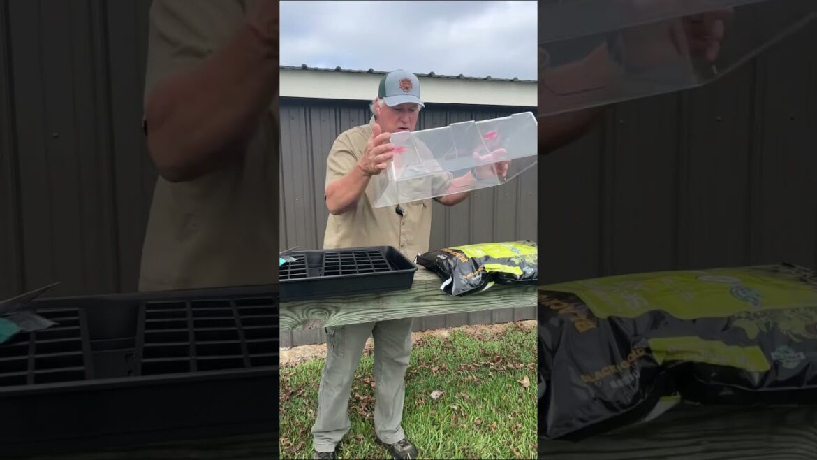 ✨Product Spotlight✨ Deluxe Seed Starting Kit #growhoss #seedstarting #backyardgarden #getdirty #hoss