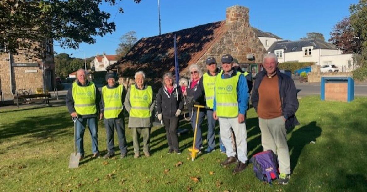 Community plant flowers to mark global fight against polio