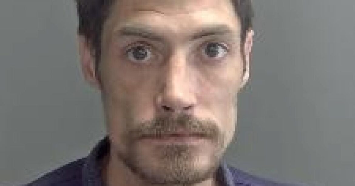 ‘Gardening’ Peterborough burglars spotted by off-duty police 'Gardening' Peterborough burglars spotted by off-duty police