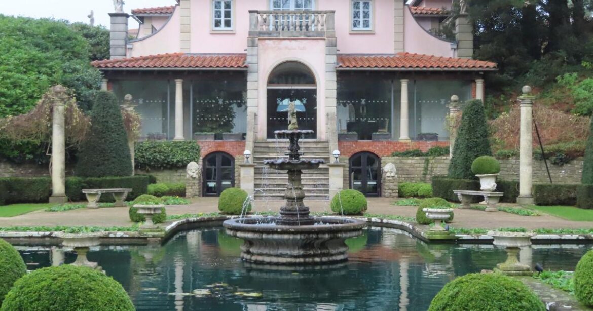 Poole’s Coy Pond wins Gold at Poole in Bloom awards Poole's Coy Pond wins Gold at Poole in Bloom awards