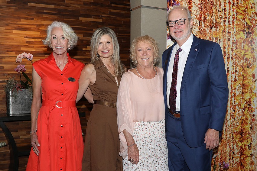 Heidi Fezza and Susie Pelton with Tom and Sherry Koski
