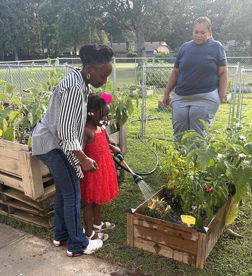 UAPB helps launch gardening initiative to grow vegetables, nurture family bonds UAPB helps launch gardening initiative to grow vegetables, nurture family bonds