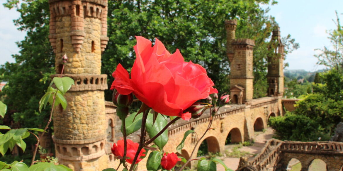 A Romantic Stone Sculpture Garden Near Lyon A Romantic Stone Sculpture Garden Near Lyon