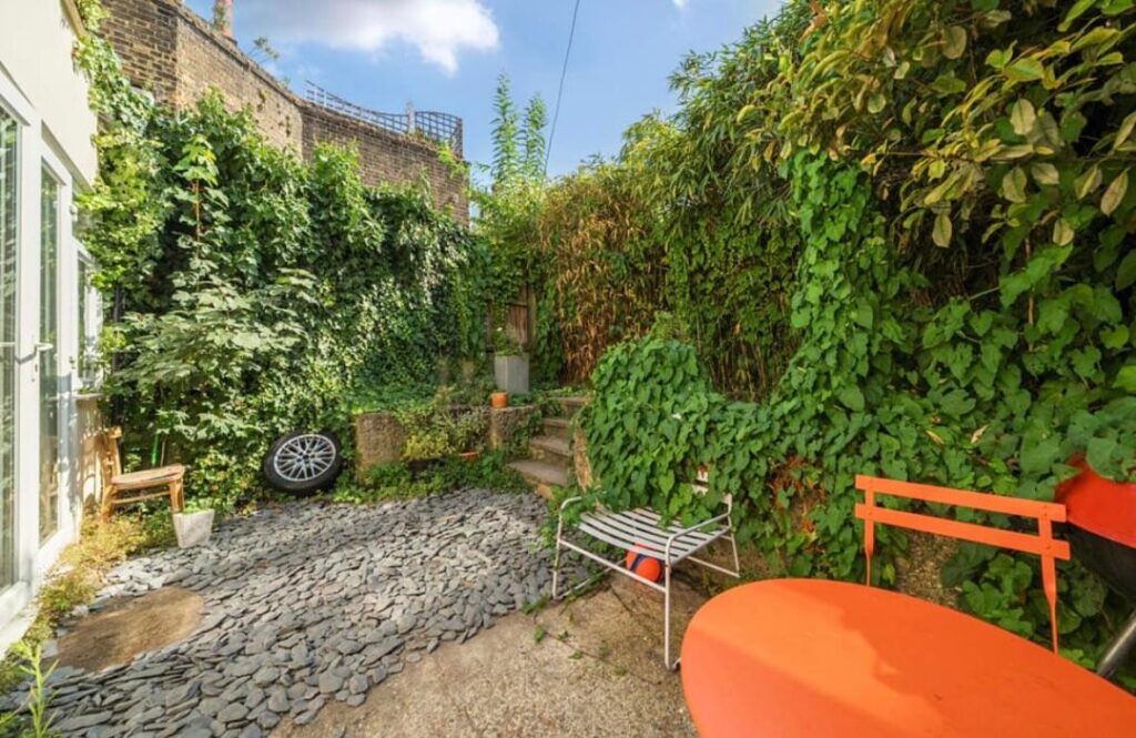 Please help with garden ideas!!