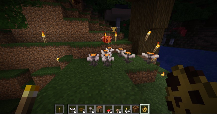 Poisoned Bees on Interaction with Eyeblossoms in Minecraft