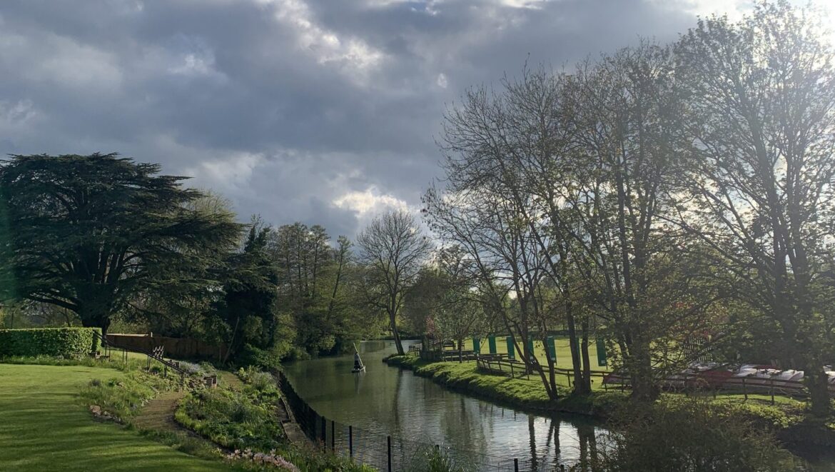 view of the river cherwell from st hildas college gardens