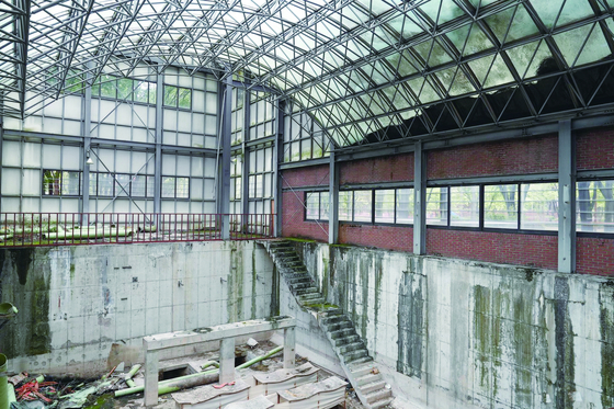 The interior of the Seongnam Mulbit Garden Music Hall sits unused before the reconstruction project begins. The space had been abandoned for 30 years. [SEONGNAM CITY]