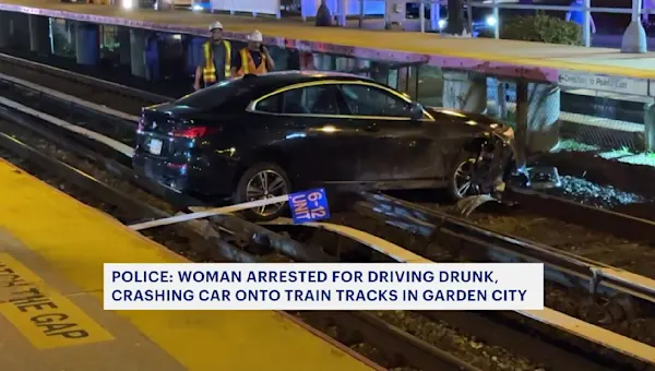 Garden City woman charged with DWI after crashing car onto railroad tracks Garden City woman charged with DWI after crashing car onto railroad tracks