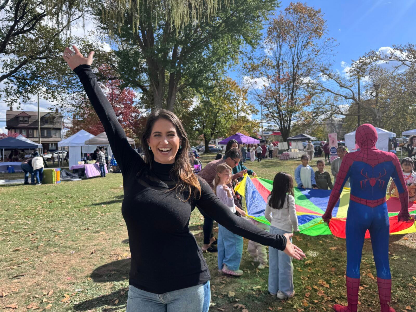 devika knafo organizer mom market bethlehem pa rose garden
