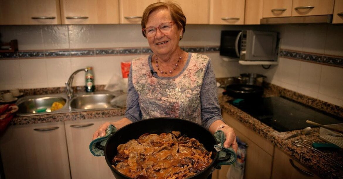 Wise cooking by Amparo Moliner