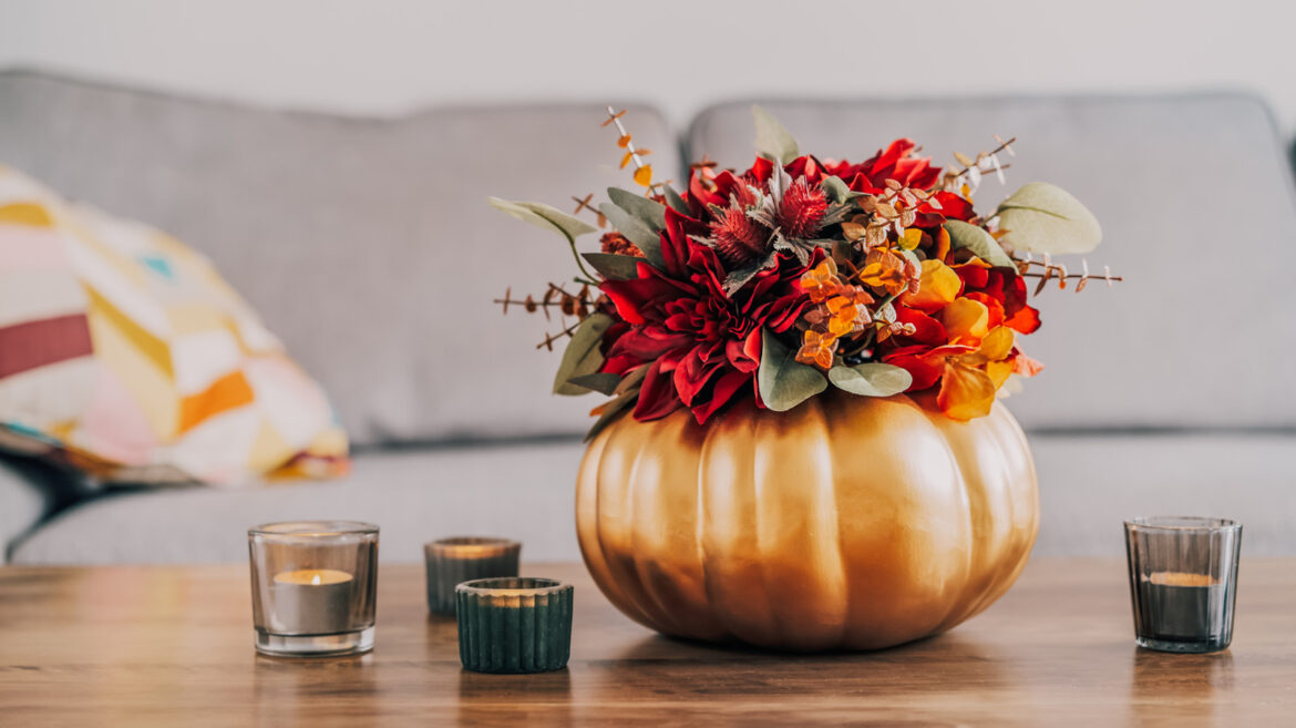 We Asked Florists Their Favorite Budget-Friendly Flowers For A Perfect Fall Bouquet We Asked Florists Their Favorite Budget-Friendly Flowers For A Perfect Fall Bouquet