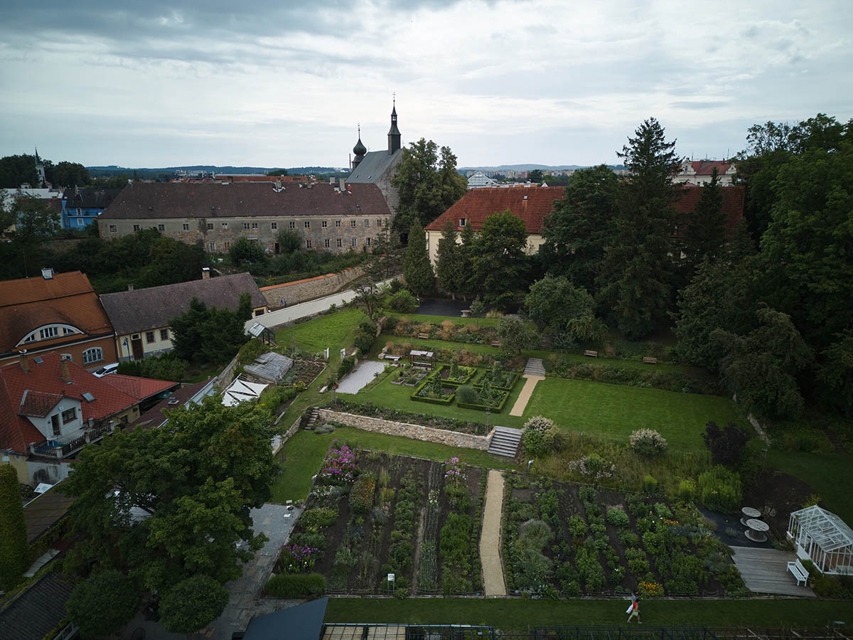 matěj šebek architekti transforms Kraffer Garden into a contemporary community space 