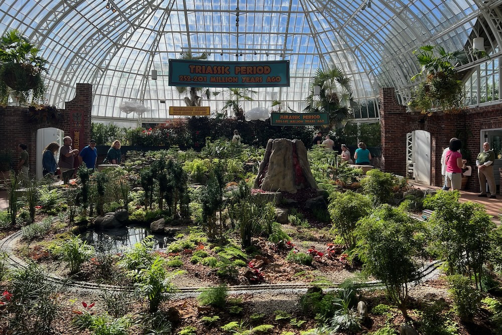 Phipps Age Of Dinosaurs