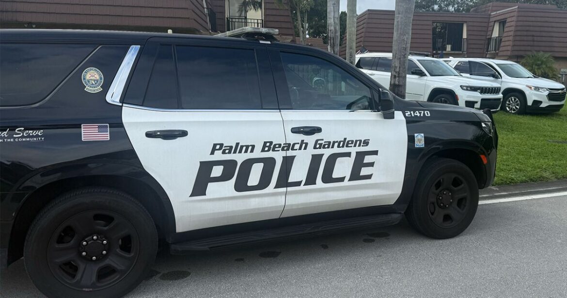 2 bodies found inside Palm Beach Gardens home 2 bodies found inside Palm Beach Gardens home