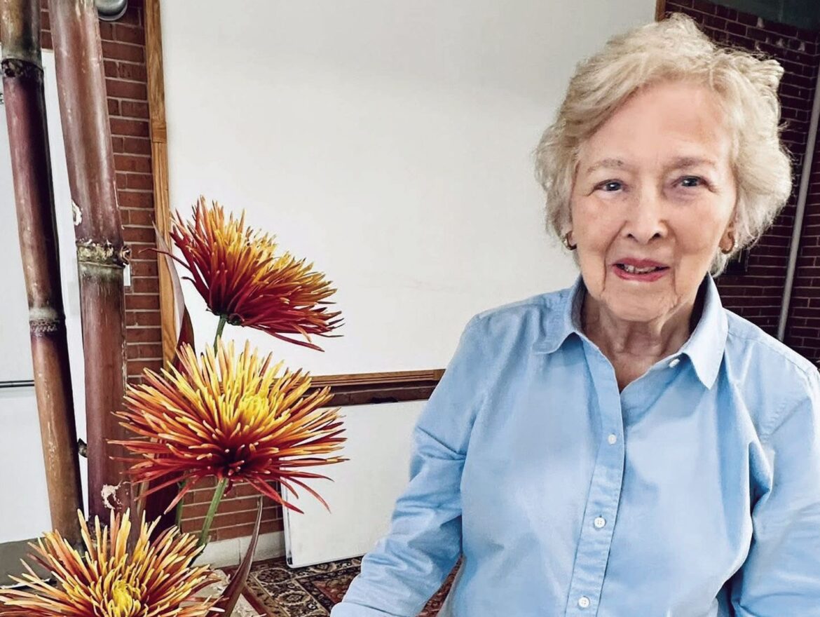 Garden Club announces Signs of Fall’s Arrival Flower Show winners Garden Club announces Signs of Fall’s Arrival Flower Show winners