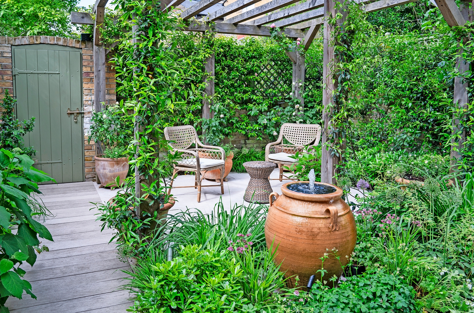 Garden design by Pollyanna Wilkinson in a private house in Clapham.