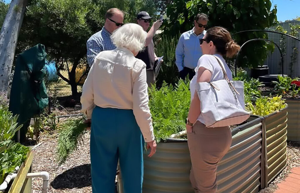 Swan View Uniting Church Community Garden visit Swan View Uniting Church Community Garden visit