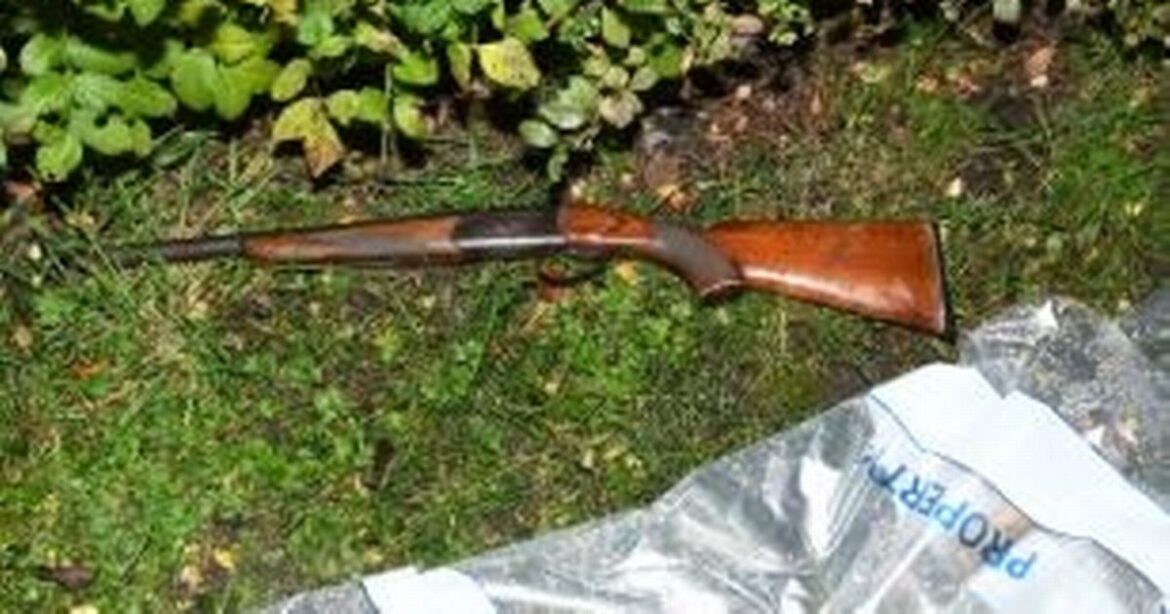 Loaded shotgun recovered after chase through garden in north Manchester Manchester Evening News