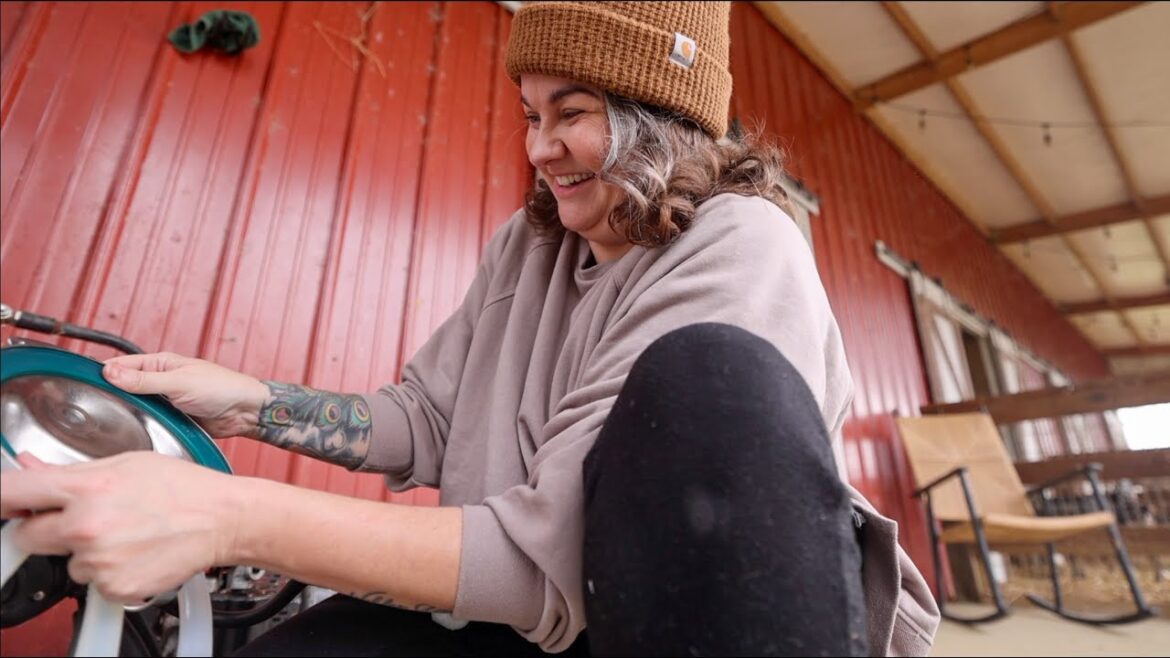 The Farm Dad is Gone (Holding down the fort) | VLOG