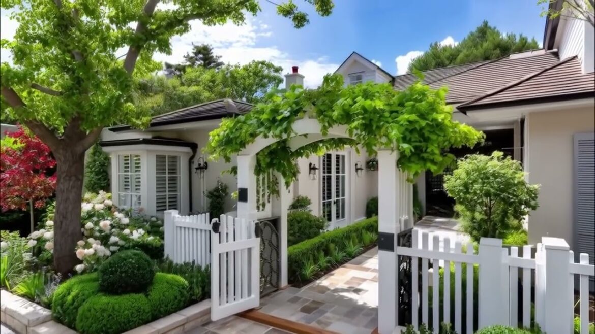 Stylish Entryway Landscaping Inspiration | Small Front Yard Gardens with Elegant Arches & Gates