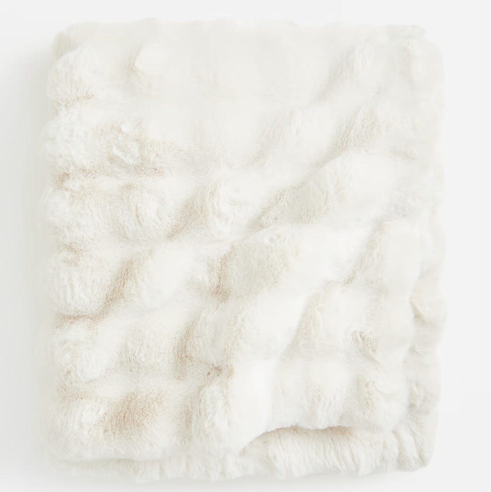Structured Fluffy Blanket