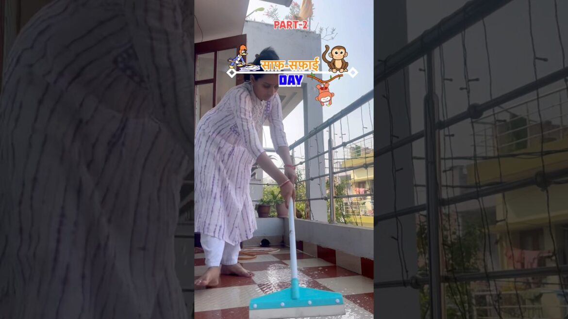 Gardening आसान है क्या ❓करके देखो पता चल जाएगा 🤯😅#plants #garden #shortsfeed #gardening