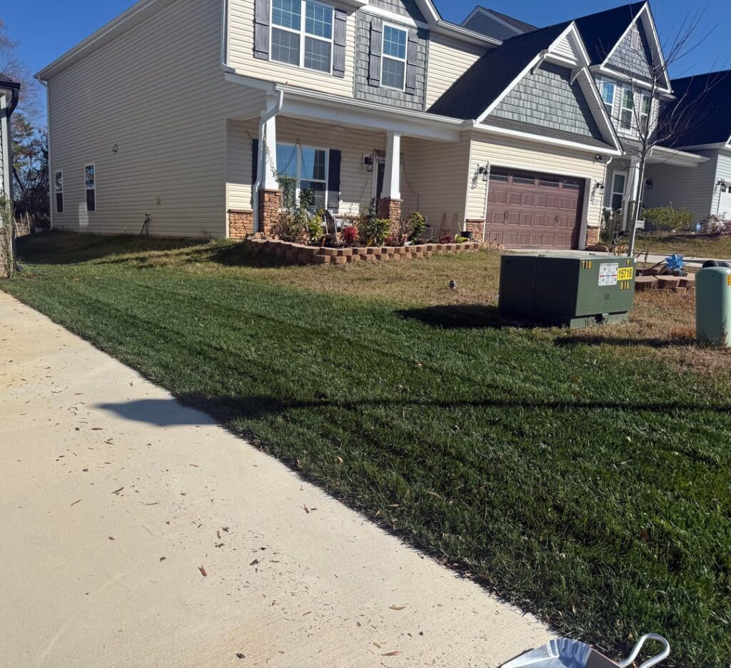 Final mow of the year. Thanks to GCI TTTF and this subreddit for all the help with my first year of homeownership. North Carolina