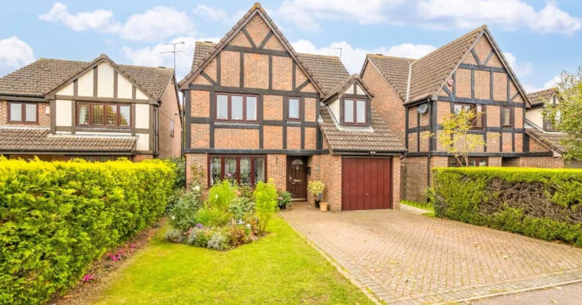 Four-bedroom house on sale in Welwyn Garden City for £750k