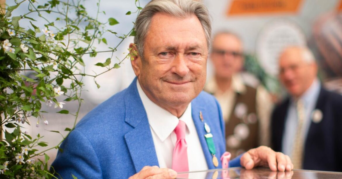 Alan Titchmarsh shares the two plants he would ban forever