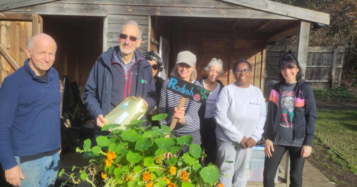 Buckinghamshire gardening group joins national seed relay