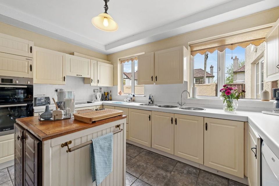 Glenesk, Endsleigh Park, Douglas Road, Douglas, Co. Cork (kitchen)