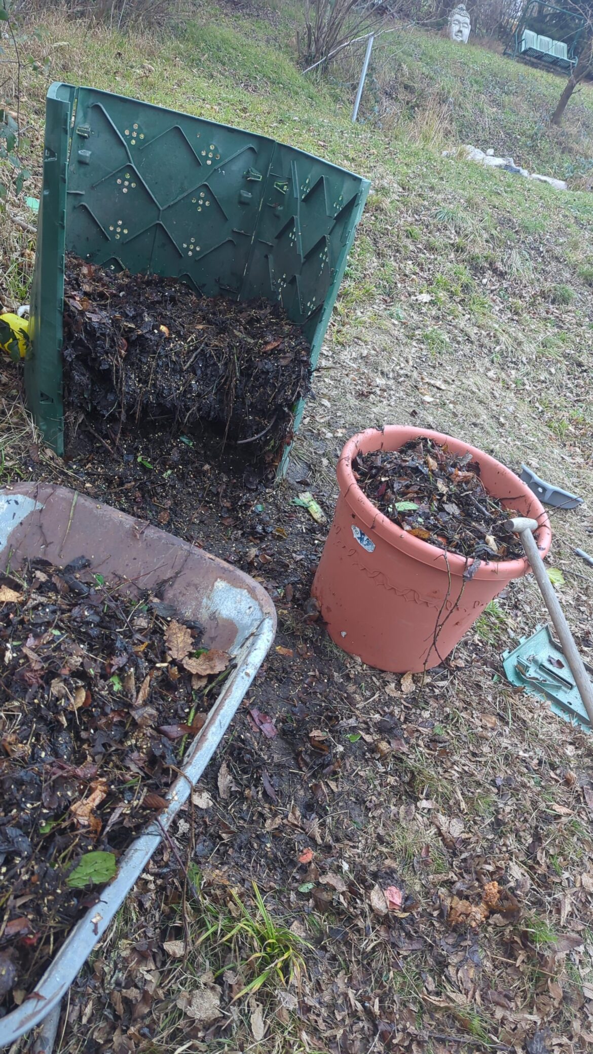 I had to rearrange everything because the bottom has gone anaerobic sadly