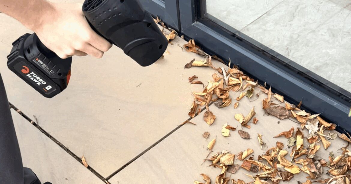 Leaf blower boasts 80mph of wind power to scatter garden debris Leaf blower boasts 80mph of wind power to scatter garden debris