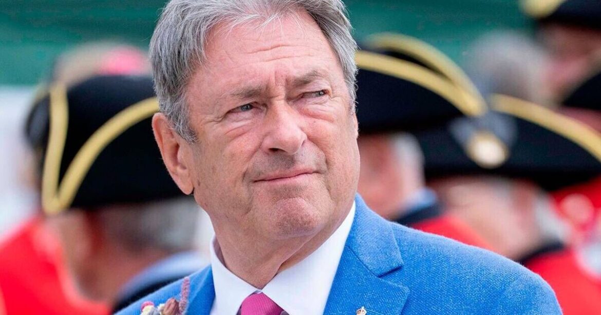 Alan Titchmarsh hates one plant and warns 'don't bring it near my garden'