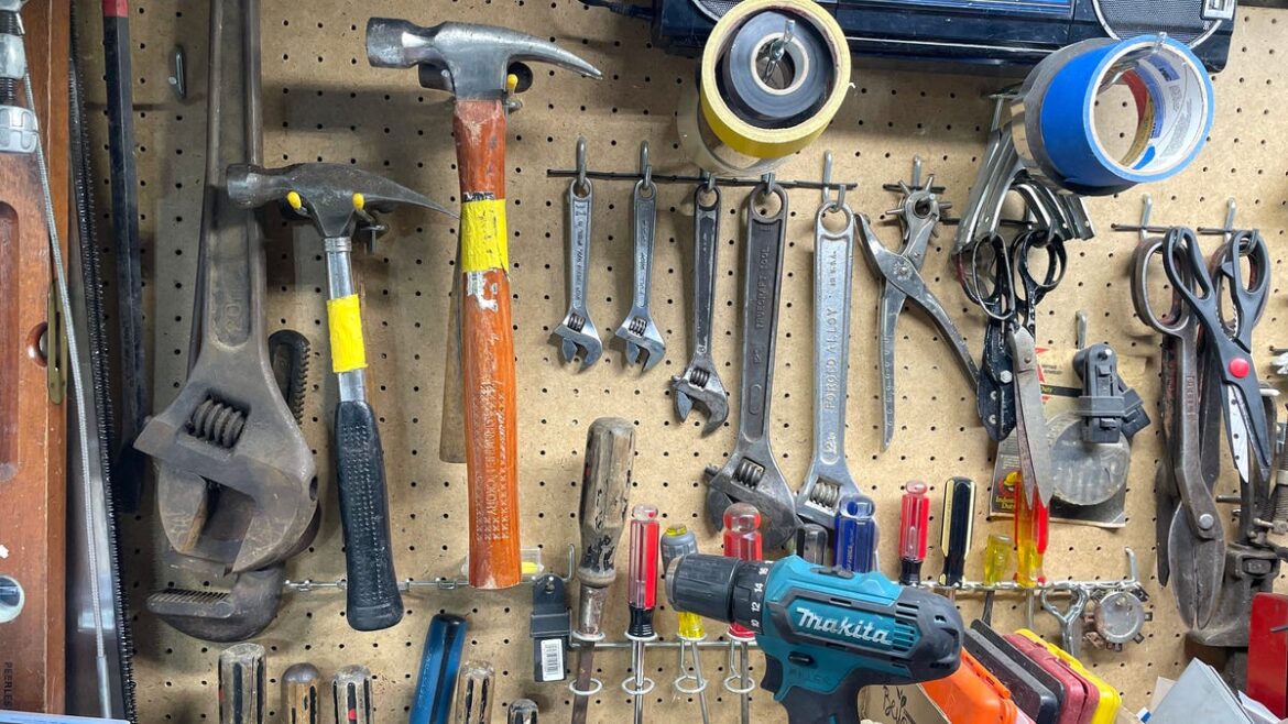 These 10 tools would be useful on a deserted island