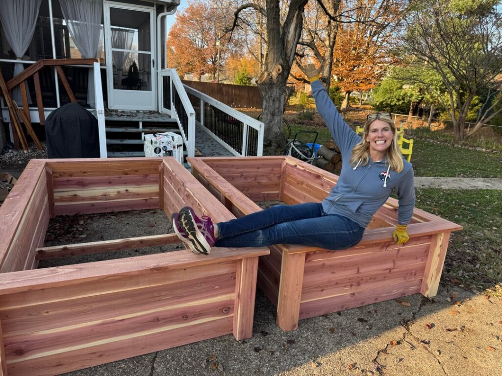 Cedar raised beds - directly on the ground, or put stone rock under the wood?