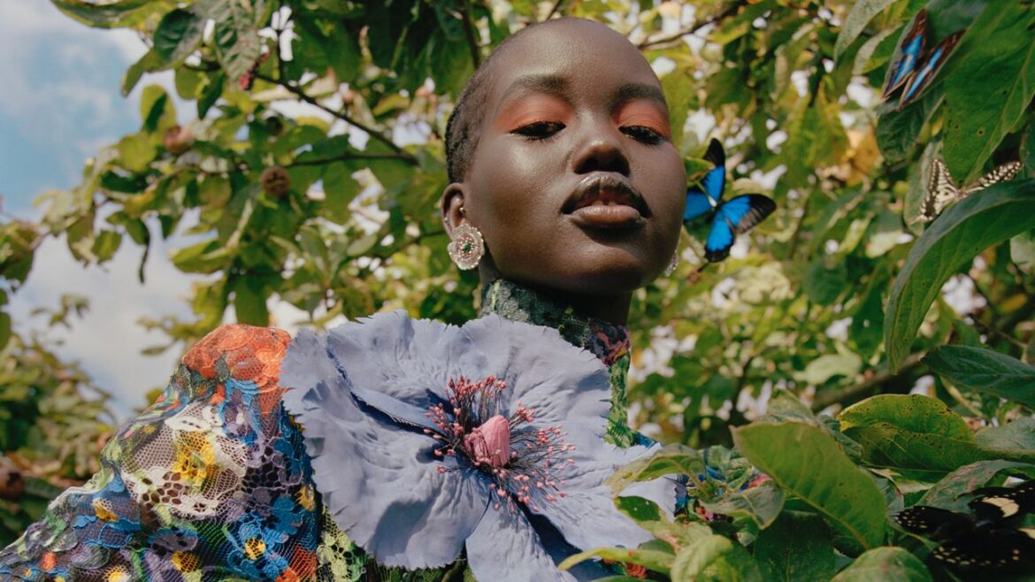 These Affordable French Gardening Clogs Have London In A Chokehold