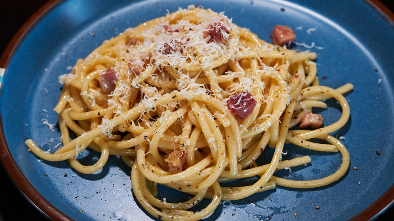 Bucatini in carbonara sauce