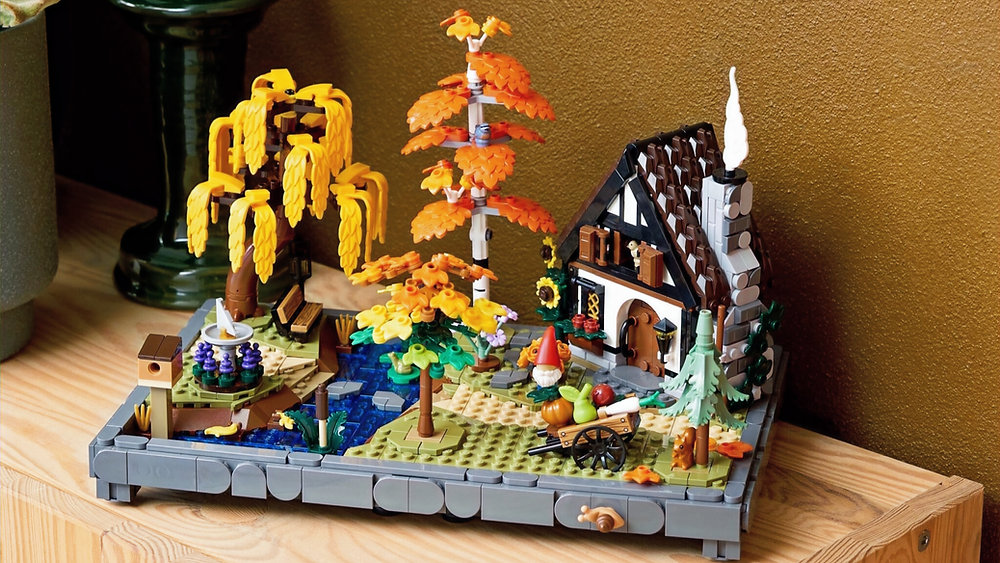LEGO Icons 11372 Autumn Cottage Garden Officially Revealed LEGO Icons 11372 Autumn Cottage Garden Officially Revealed