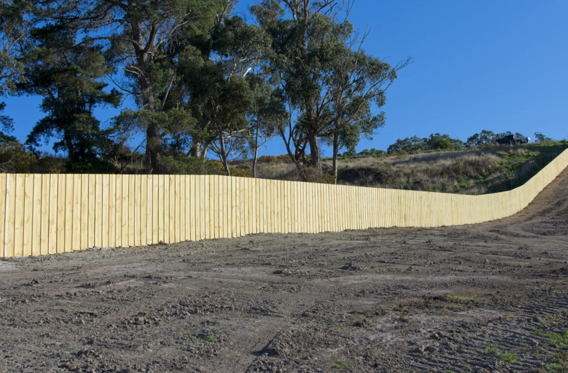 An overzealous neighbor had no regard for boundaries and destroyed a garden, upsetting the gardener and other Redditors.