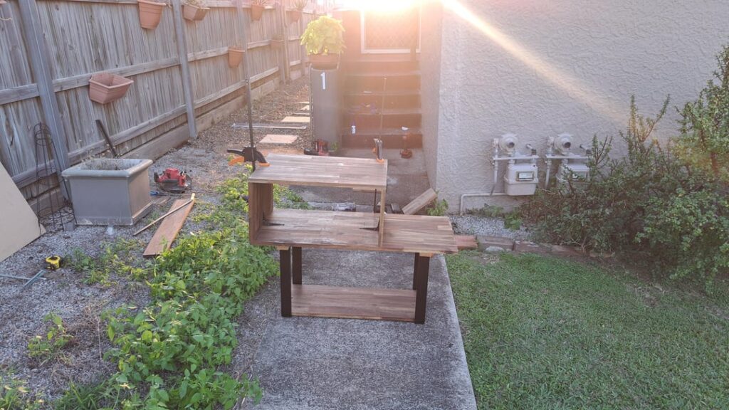 First attempt at making a custom tank for some ground frogs